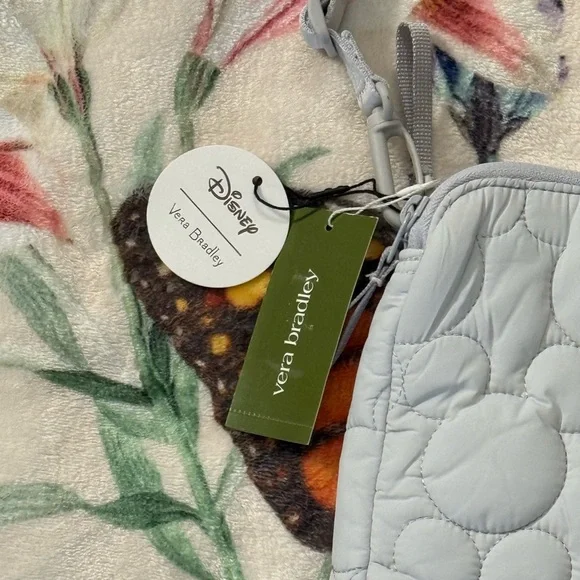 NWT Vera Bradley Disney Shoulder Bag - Picture 3 of 8